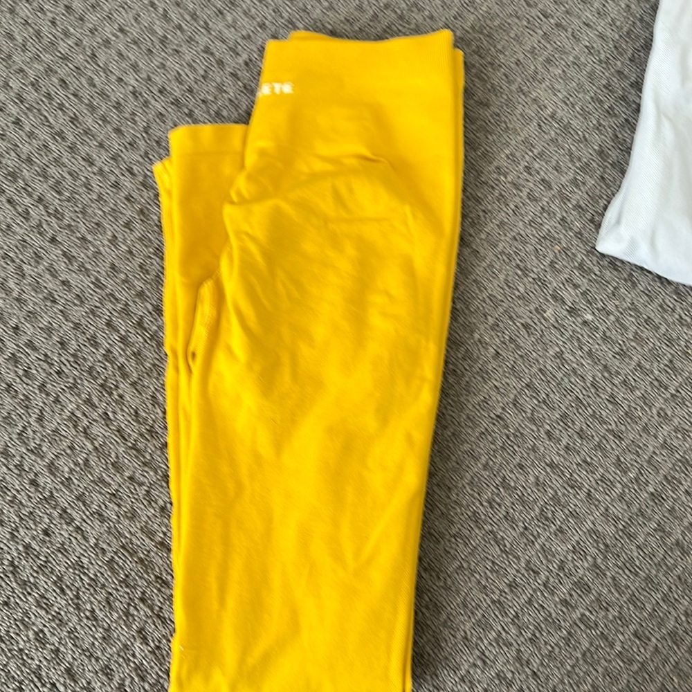 Amplify leggings